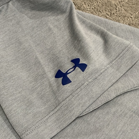 Small Broncos V-Neck Tee - Grey - Picture 6 of 7